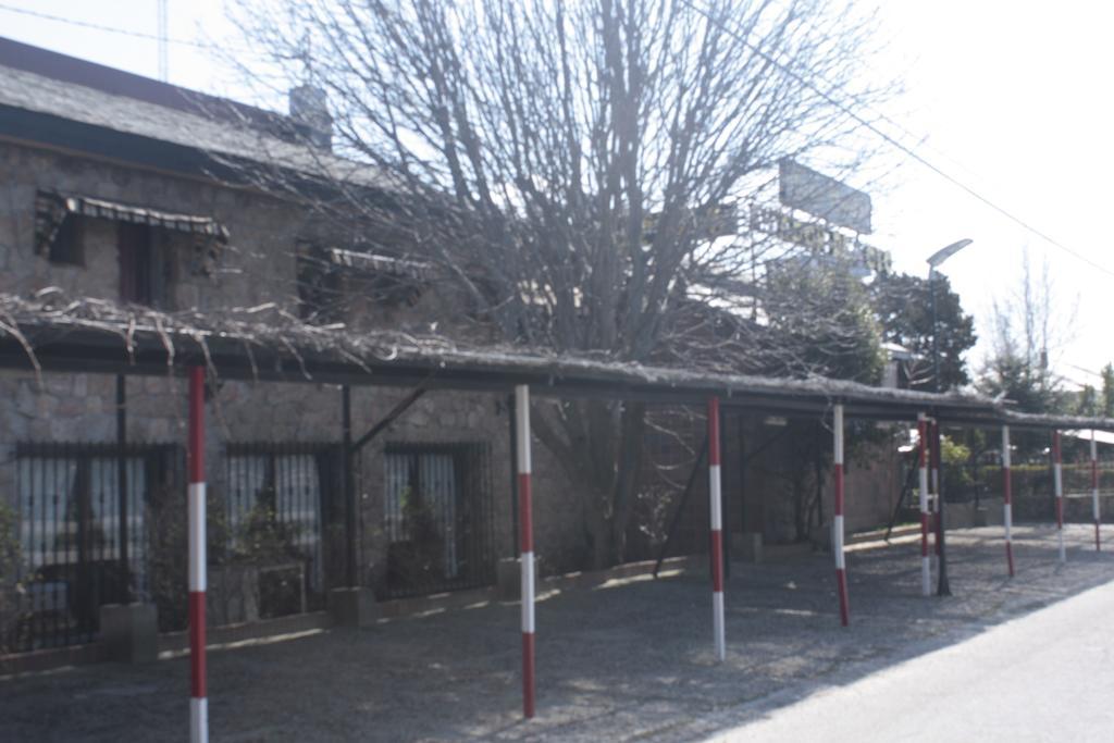 Gran Hostal Asador De Soto Soto del Real Ngoại thất bức ảnh
